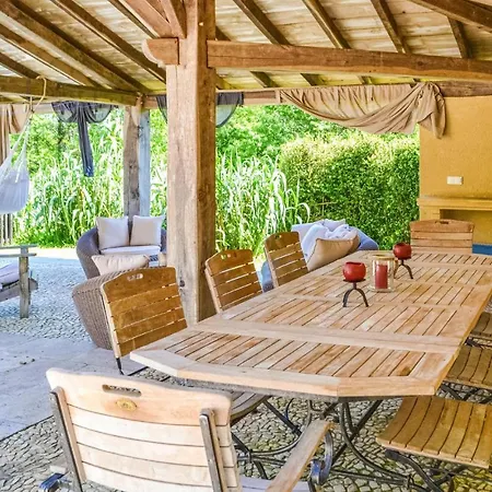 Casa vacanze Amazing In Fleurac (Dordogne)