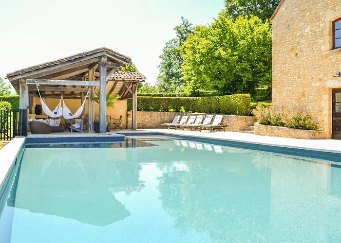 Semesterbostad Amazing In