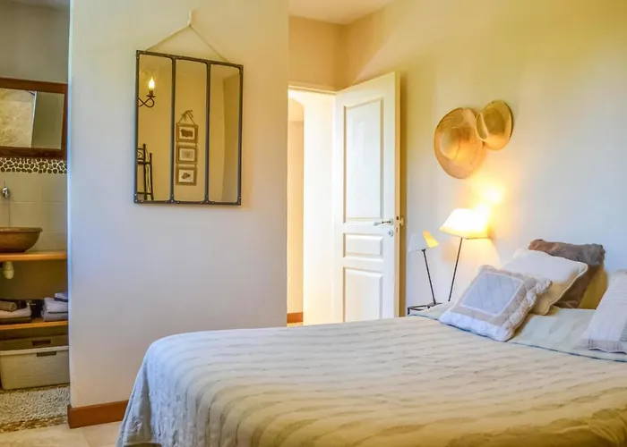 Semesterbostad Amazing In