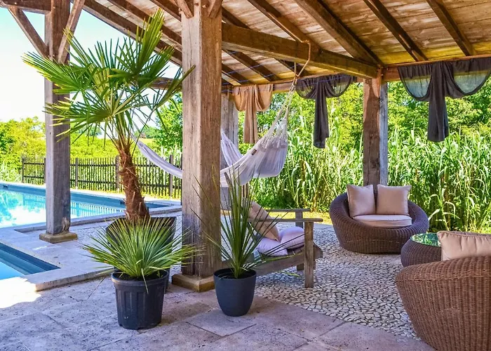 Semesterbostad Amazing In